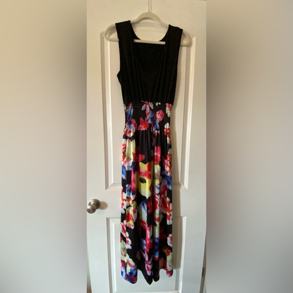 Floral maxi dress - Picture 1 of 4